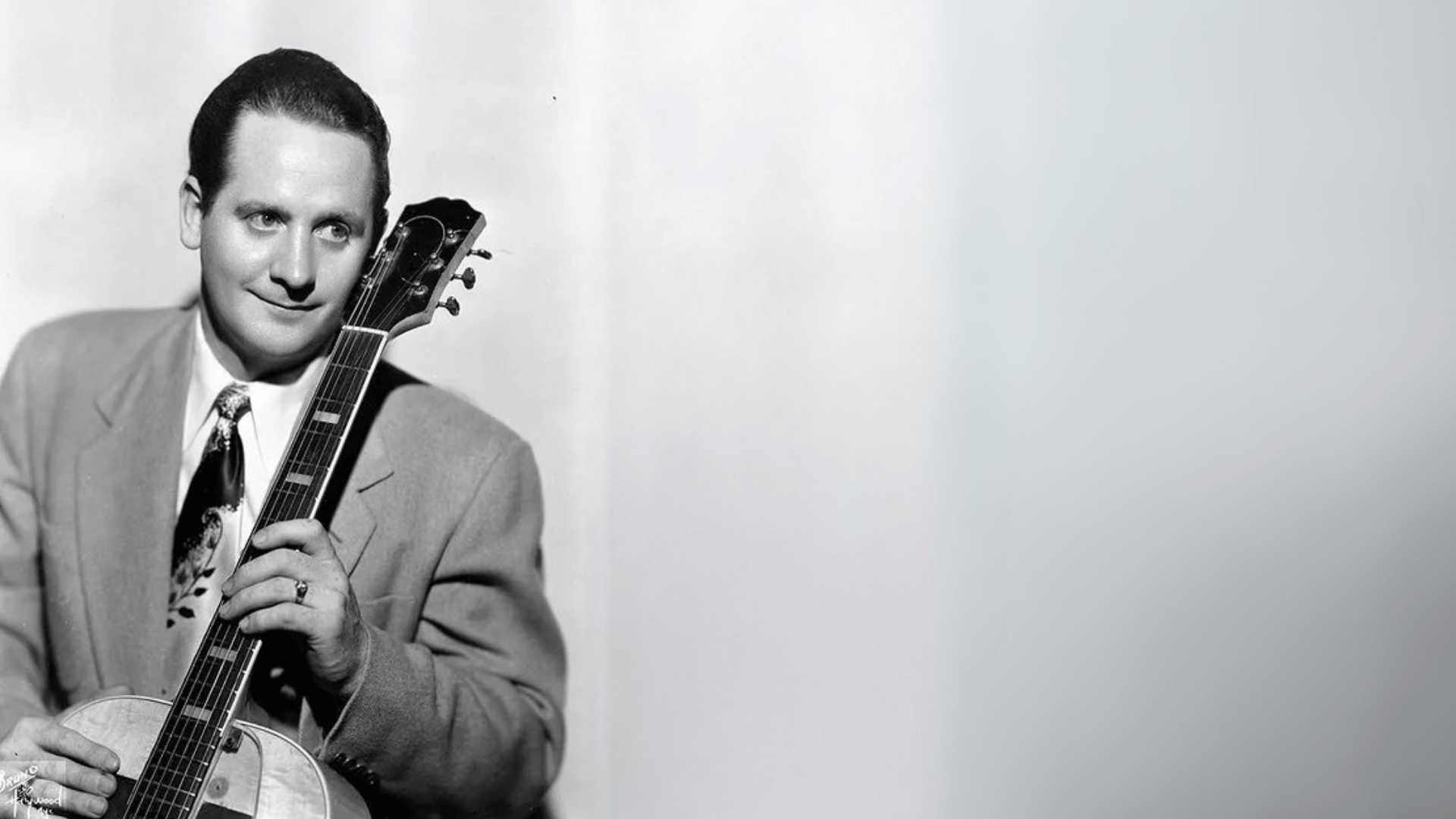 The Spark of Invention: Les Paul and His Larson-Built Experimentation